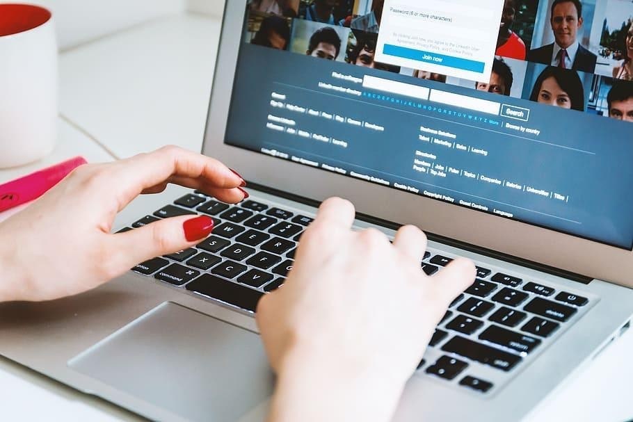دنبال کار اینترنتی میگردم